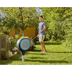 Tuinslangbox RollUp - M - 20m - Blauw - Gardena 15 Tuinslangbox RollUp - M - 20m - Blauw - Gardena -Goedkope Groen Tuin Geluk Winkel tuinslangbox rollup m 20m blauw gardena 7 7