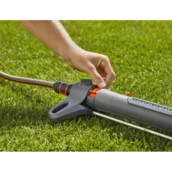 Zwenksproeier AquaZoom - S - Gardena -Goedkope Groen Tuin Geluk Winkel zwenksproeier aquazoom s gardena 3 8